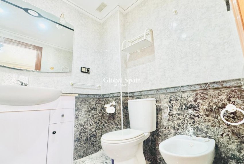 Venta - Apartamento -
TORREVIEJA - Torrevieja