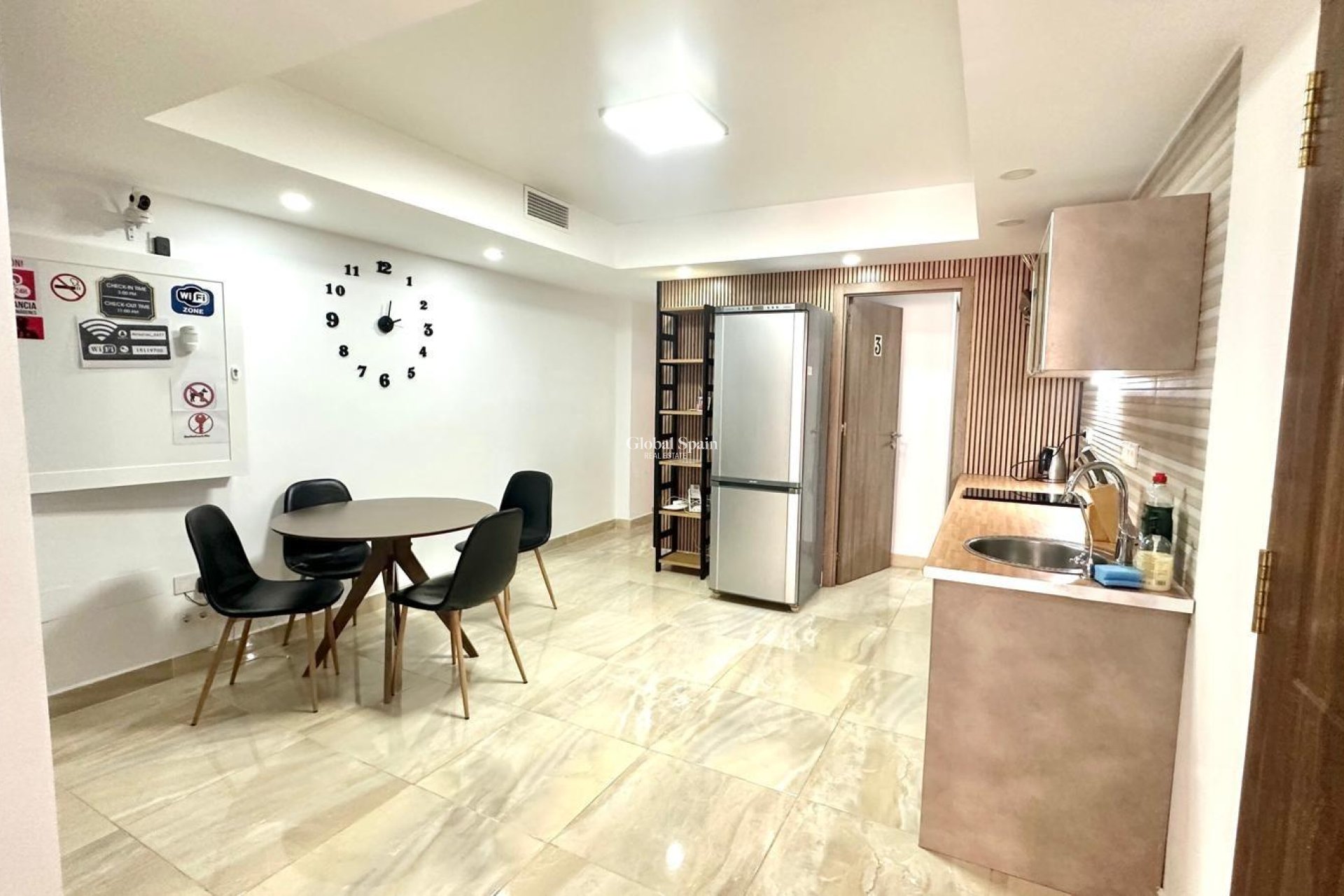 Venta - APARTAMENTO -
TORREVIEJA - Torrevieja