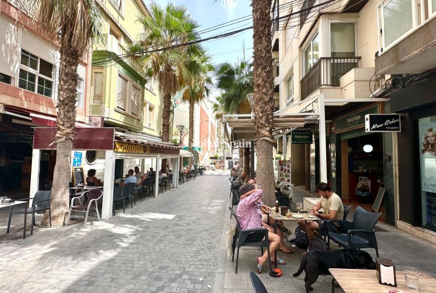 Venta - APARTAMENTO -
TORREVIEJA - Torrevieja