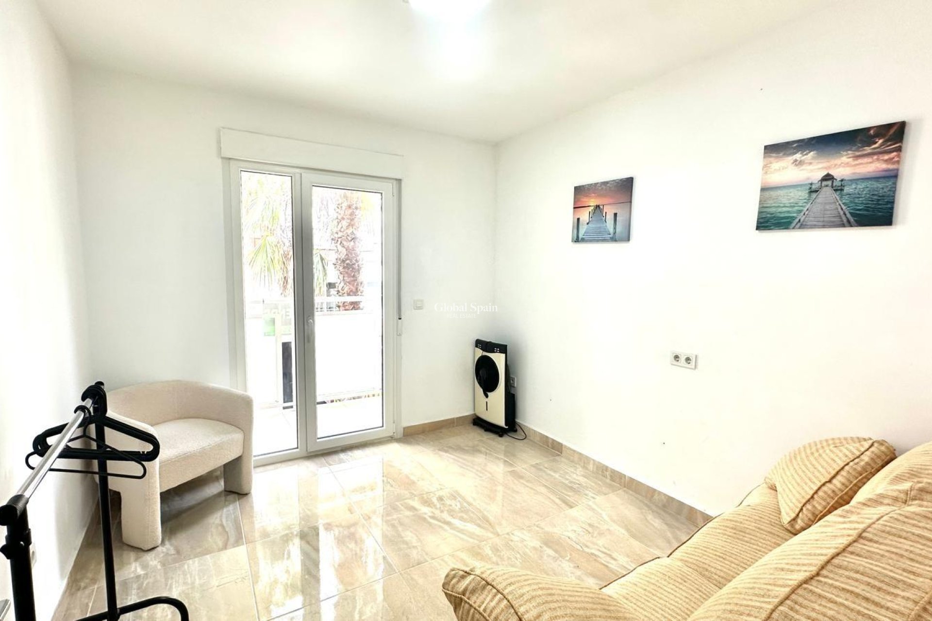 Venta - APARTAMENTO -
TORREVIEJA - Torrevieja