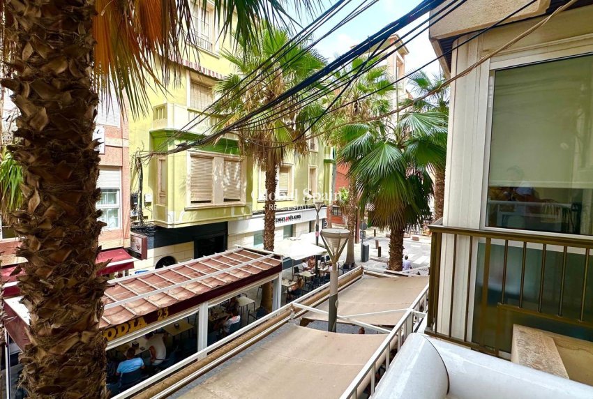 Venta - APARTAMENTO -
TORREVIEJA - Torrevieja