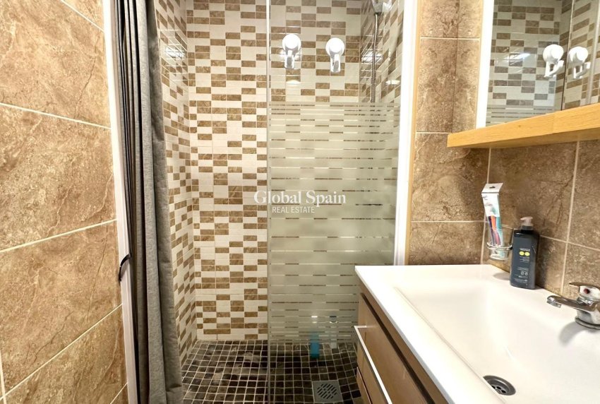 Venta - APARTAMENTO -
TORREVIEJA - Torrevieja