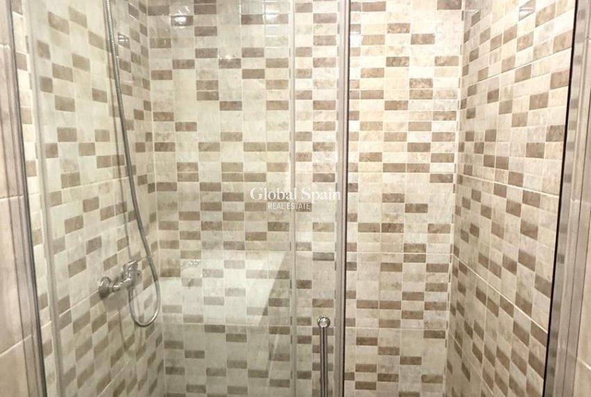 Venta - APARTAMENTO -
TORREVIEJA - Torrevieja