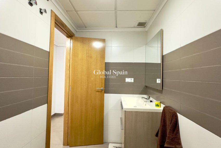 Venta - APARTAMENTO -
TORREVIEJA - Torrevieja