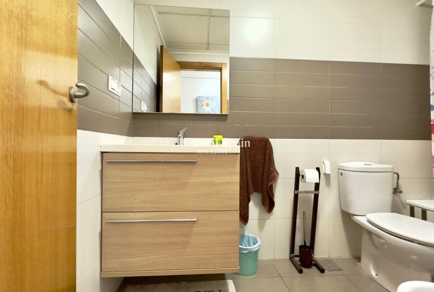 Venta - APARTAMENTO -
TORREVIEJA - Torrevieja