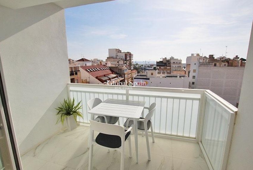 Venta - APARTAMENTO -
TORREVIEJA - Torrevieja