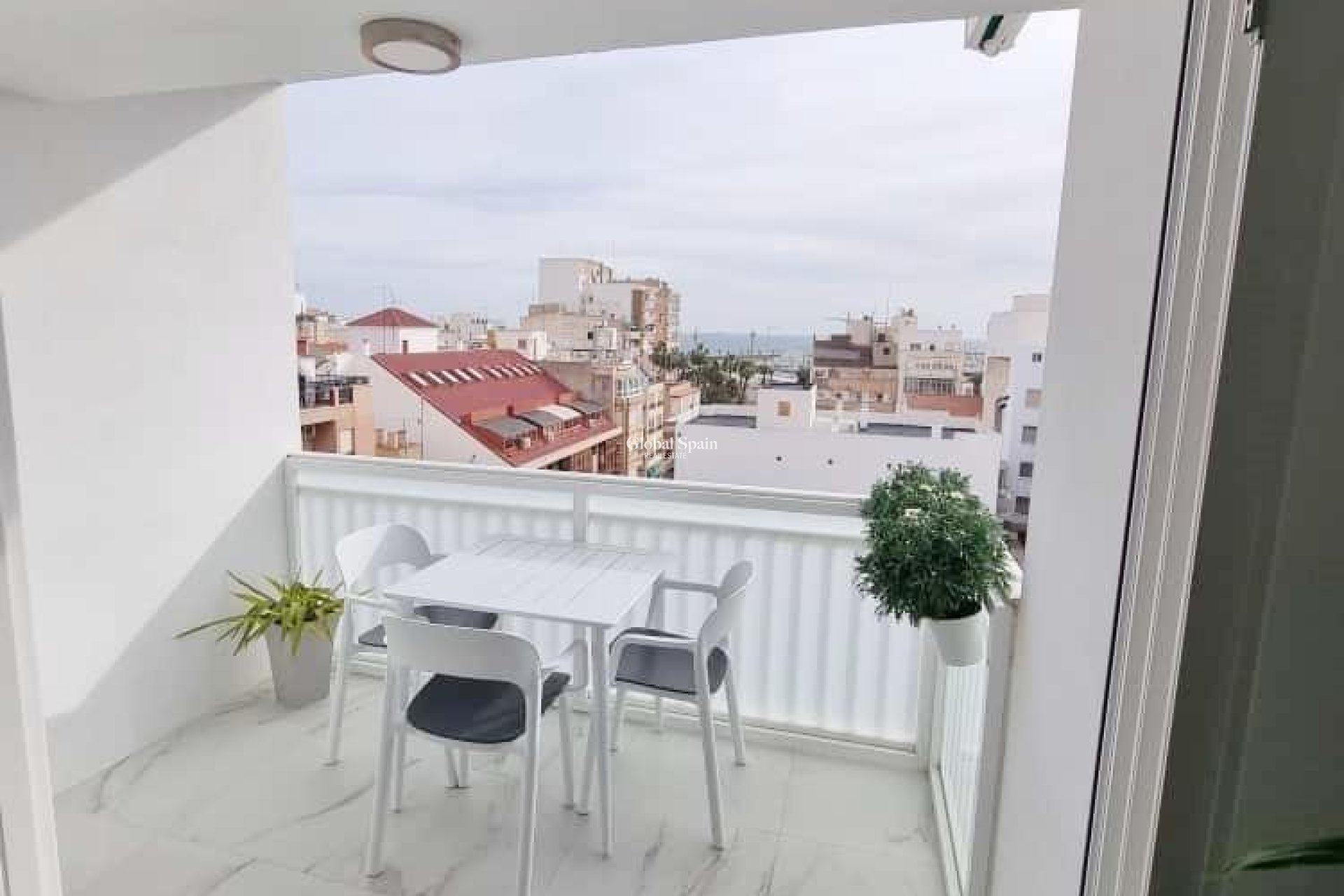 Venta - APARTAMENTO -
TORREVIEJA - Torrevieja