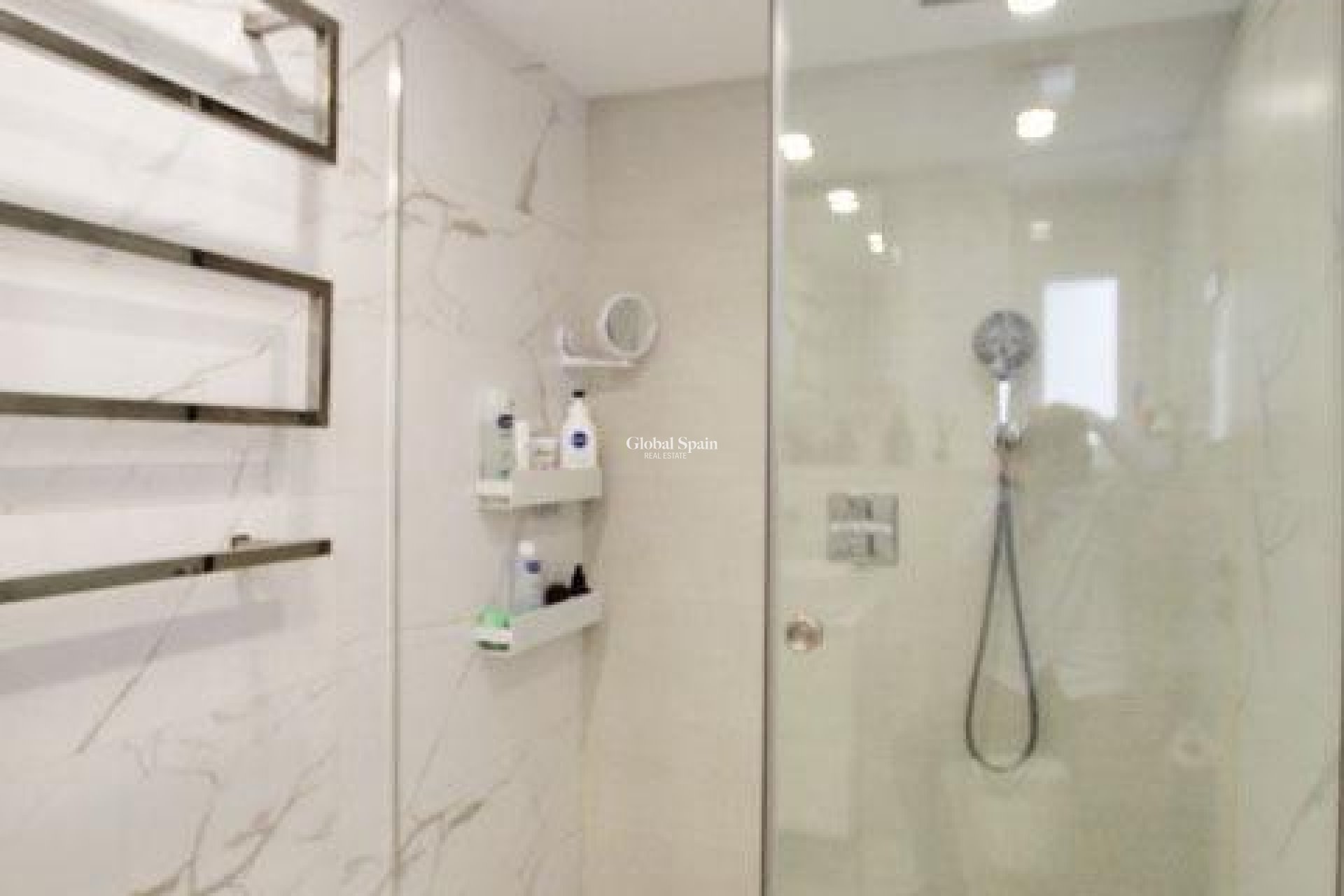 Venta - APARTAMENTO -
TORREVIEJA - Torrevieja