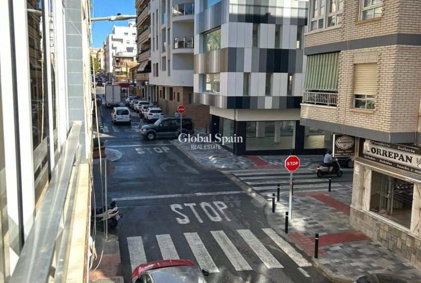 Venta - APARTAMENTO -
TORREVIEJA - Torrevieja