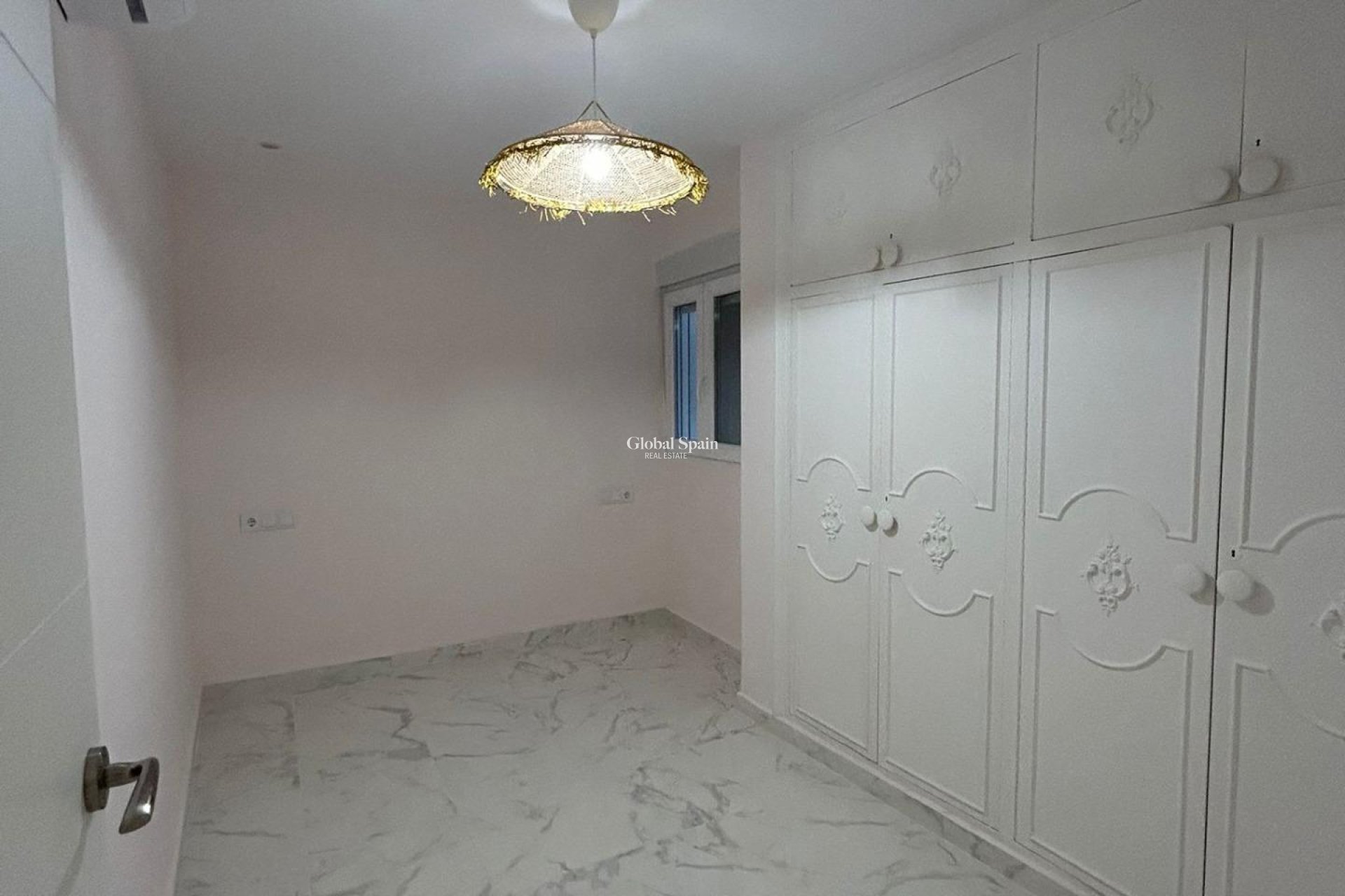 Venta - APARTAMENTO -
TORREVIEJA - Torrevieja