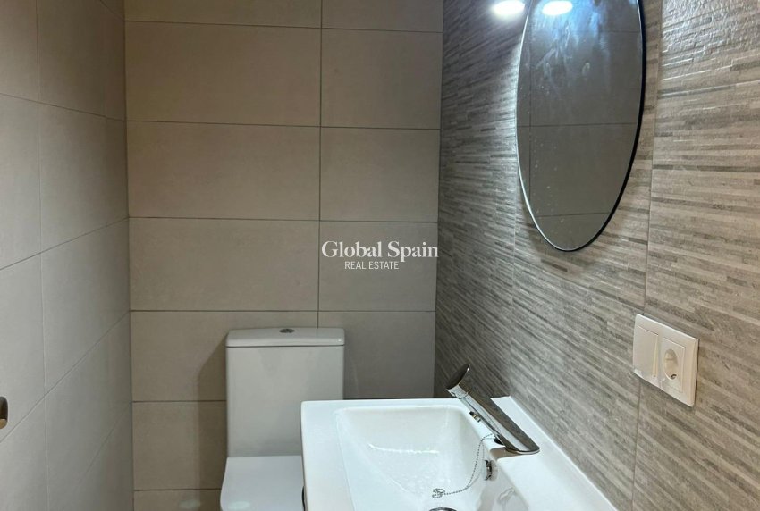 Venta - APARTAMENTO -
TORREVIEJA - Torrevieja