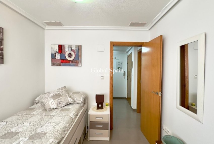 Venta - APARTAMENTO -
TORREVIEJA - Torrevieja