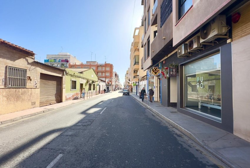 Venta - APARTAMENTO -
TORREVIEJA - Torrevieja