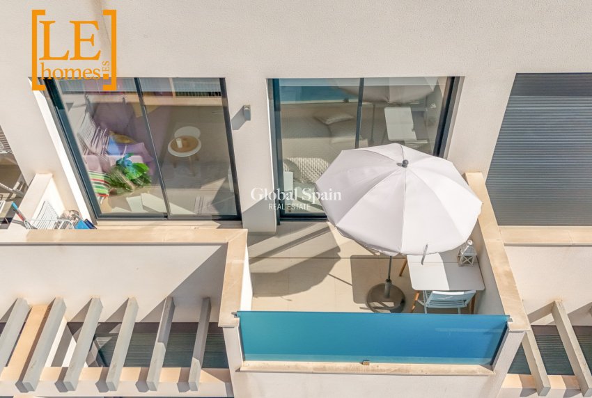 Venta - APARTAMENTO -
TORREVIEJA - Torrevieja