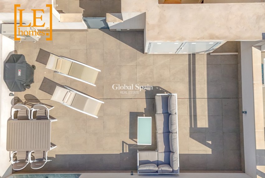 Venta - APARTAMENTO -
TORREVIEJA - Torrevieja