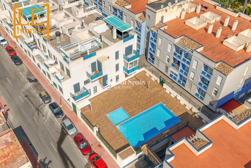 Venta - APARTAMENTO -
TORREVIEJA - Torrevieja