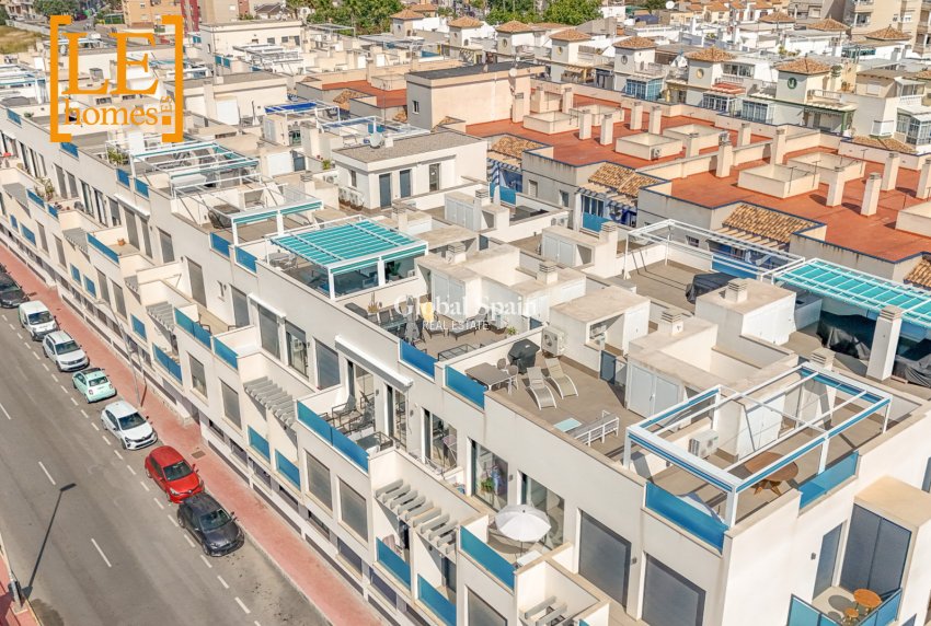 Venta - APARTAMENTO -
TORREVIEJA - Torrevieja