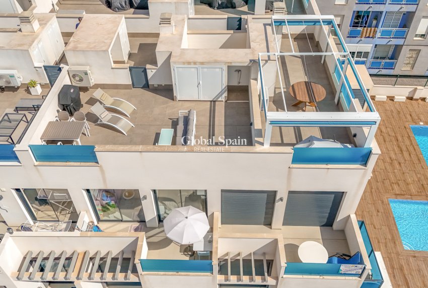 Venta - APARTAMENTO -
TORREVIEJA - Torrevieja
