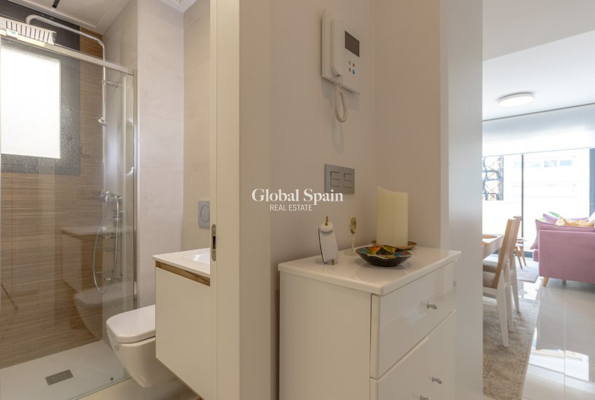 Venta - APARTAMENTO -
TORREVIEJA - Torrevieja