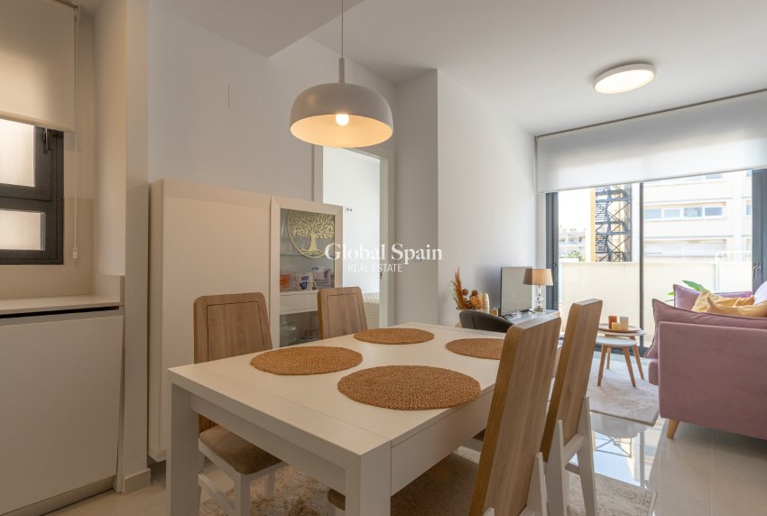 Venta - APARTAMENTO -
TORREVIEJA - Torrevieja