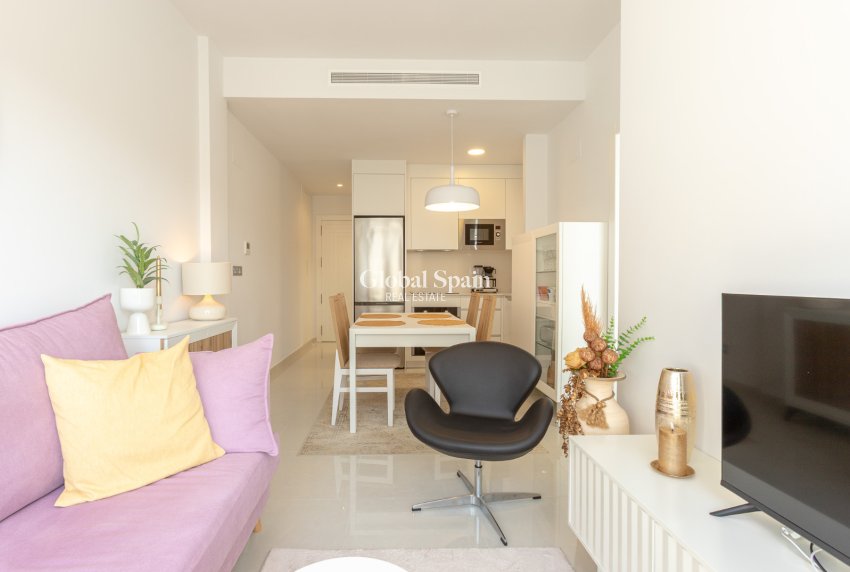 Venta - APARTAMENTO -
TORREVIEJA - Torrevieja