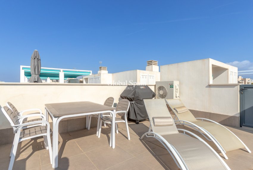 Venta - APARTAMENTO -
TORREVIEJA - Torrevieja