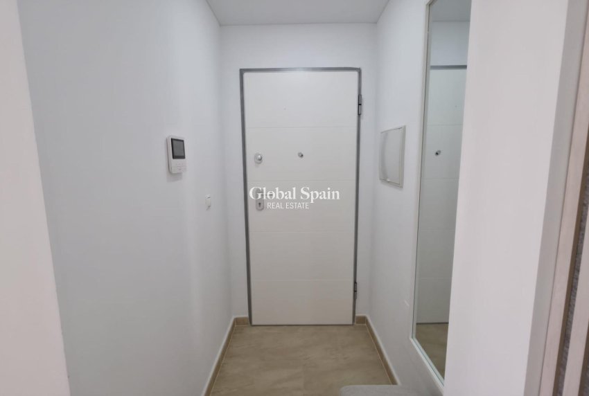 Venta - APARTAMENTO -
TORREVIEJA - Torrevieja