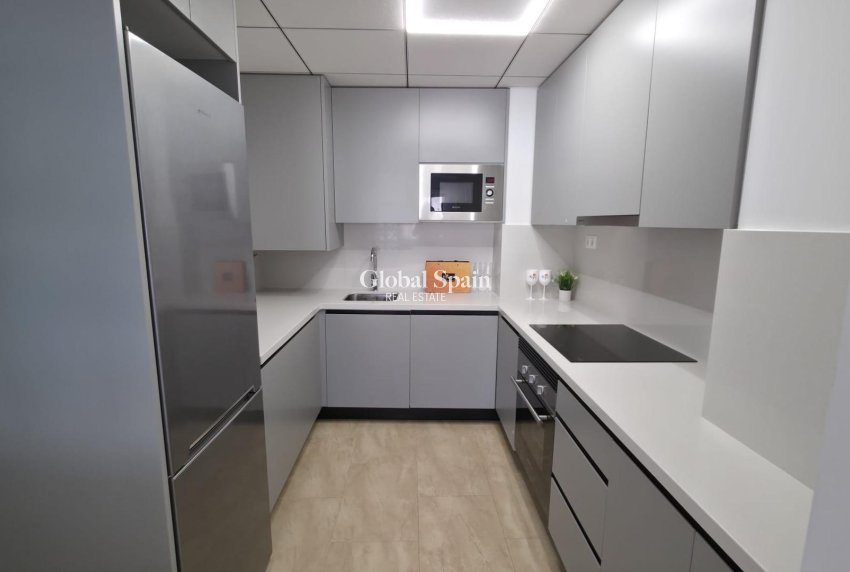Venta - APARTAMENTO -
TORREVIEJA - Torrevieja
