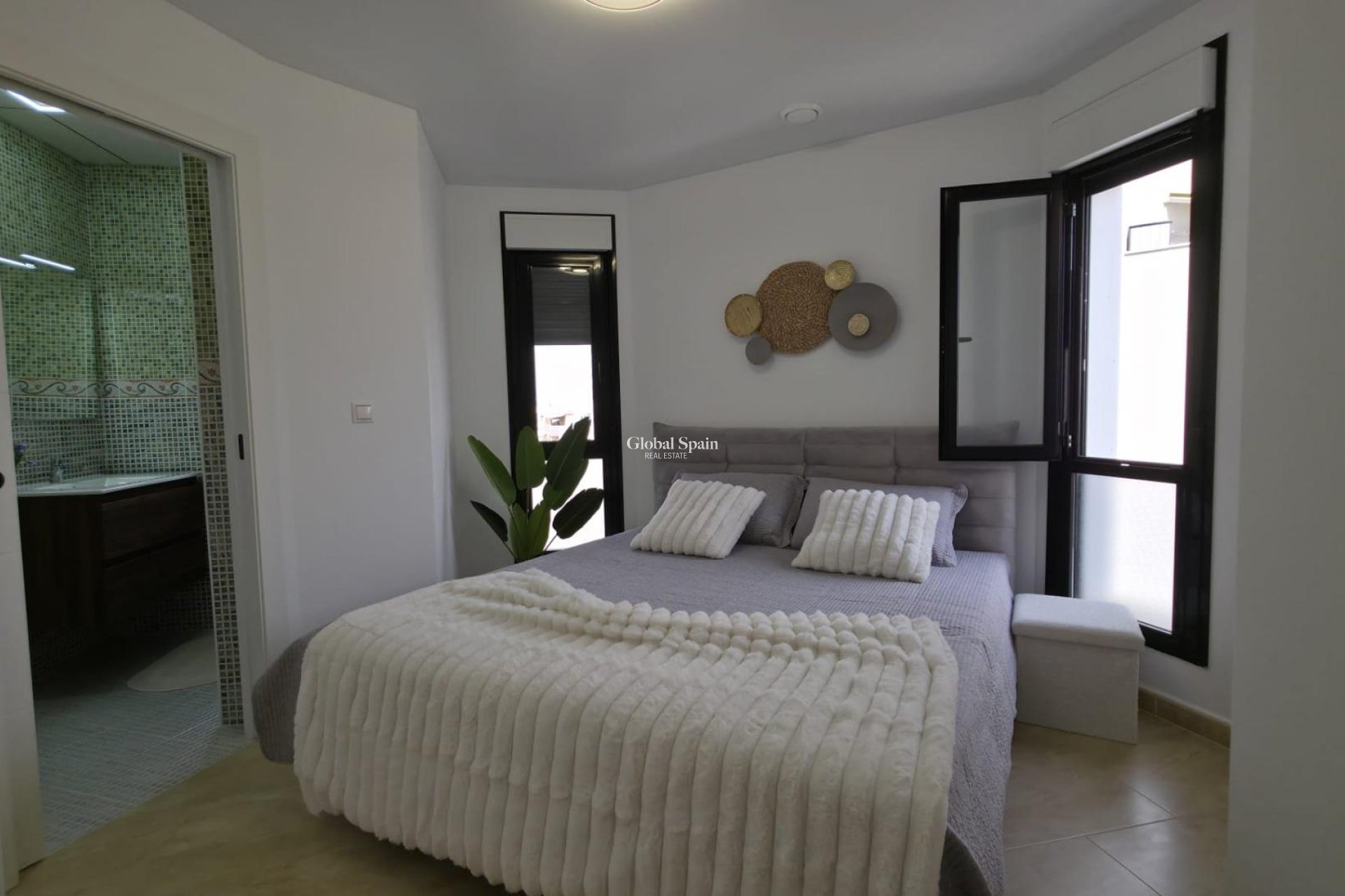 Venta - APARTAMENTO -
TORREVIEJA - Torrevieja
