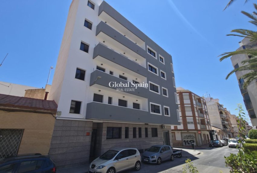 Venta - APARTAMENTO -
TORREVIEJA - Torrevieja