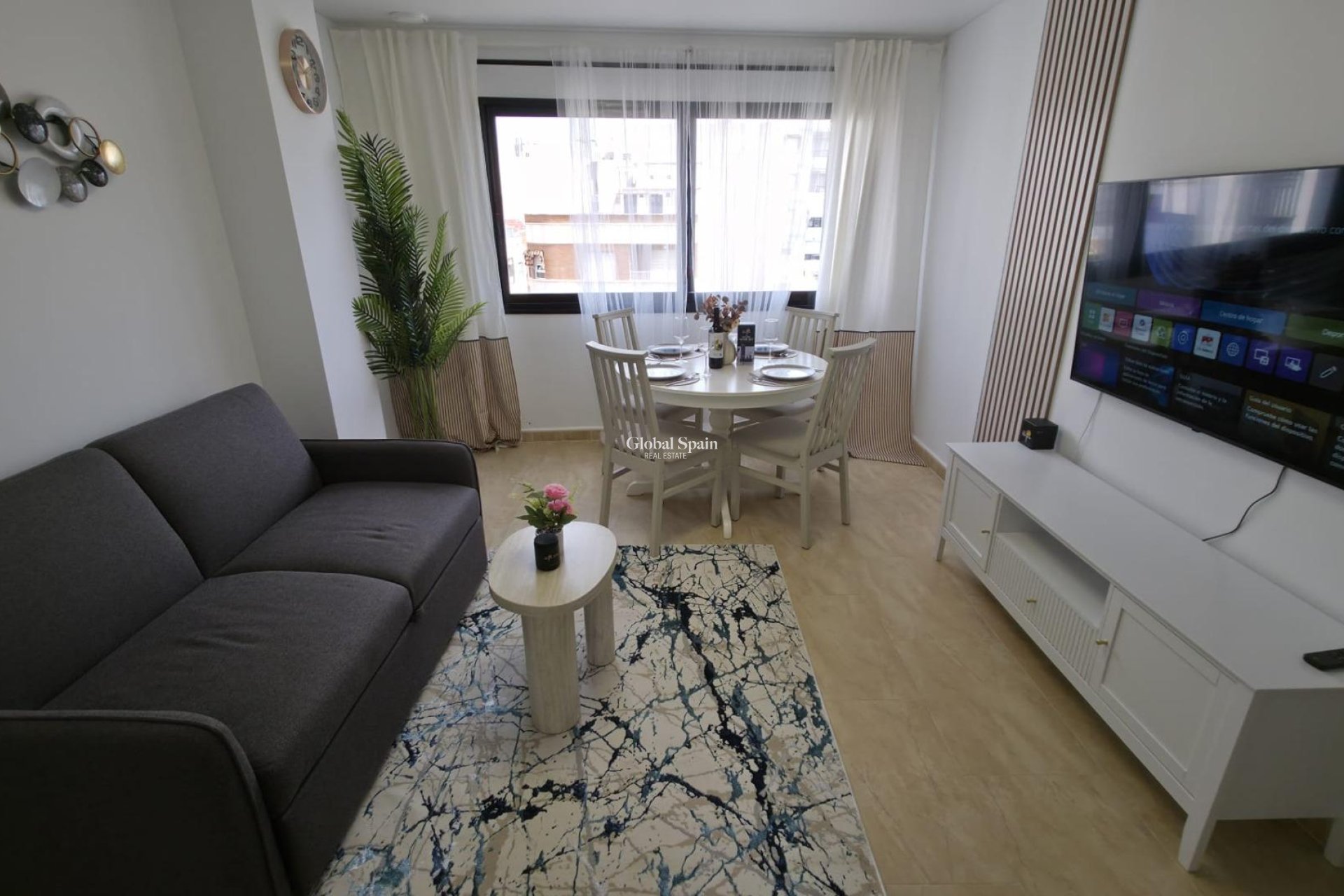 Venta - APARTAMENTO -
TORREVIEJA - Torrevieja