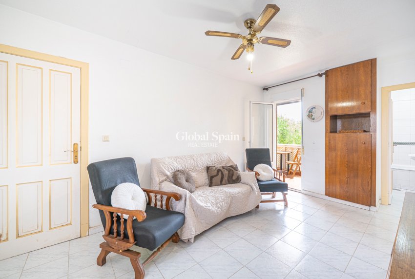 Venta - APARTAMENTO -
TORREVIEJA - Torrevieja