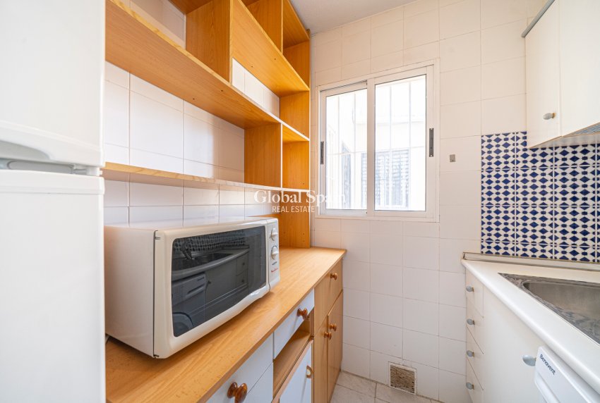 Venta - APARTAMENTO -
TORREVIEJA - Torrevieja