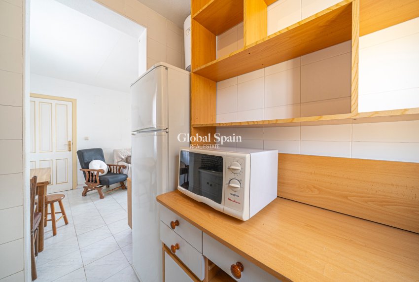 Venta - APARTAMENTO -
TORREVIEJA - Torrevieja