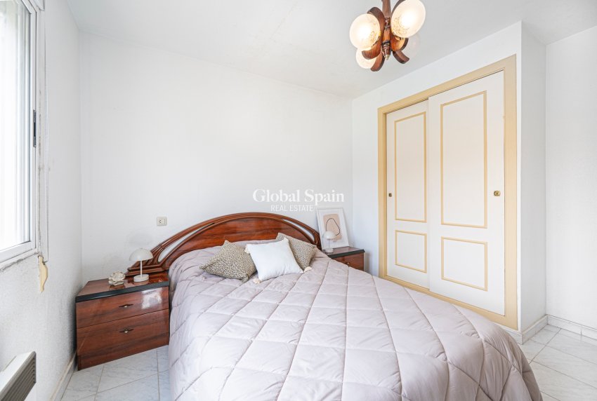 Venta - APARTAMENTO -
TORREVIEJA - Torrevieja