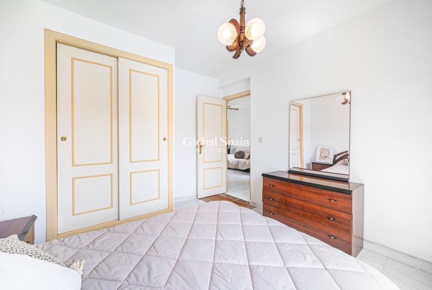 Venta - APARTAMENTO -
TORREVIEJA - Torrevieja