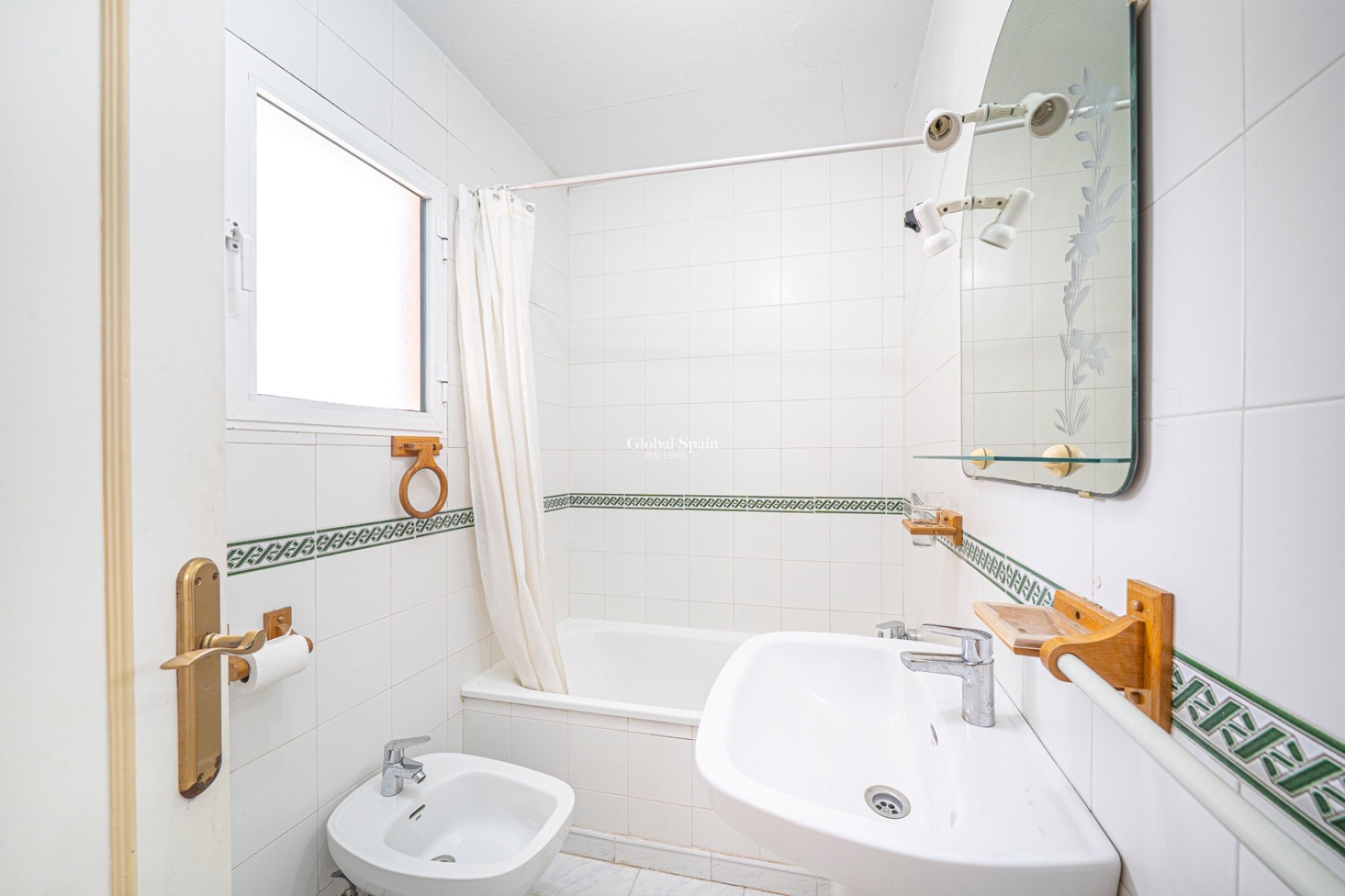 Venta - APARTAMENTO -
TORREVIEJA - Torrevieja