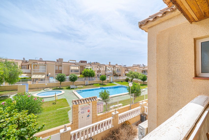 Venta - APARTAMENTO -
TORREVIEJA - Torrevieja