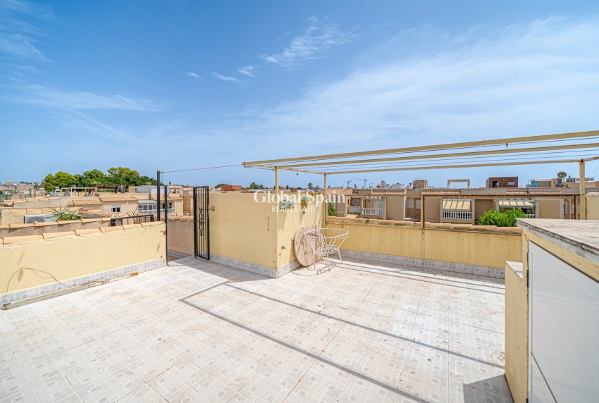 Venta - APARTAMENTO -
TORREVIEJA - Torrevieja