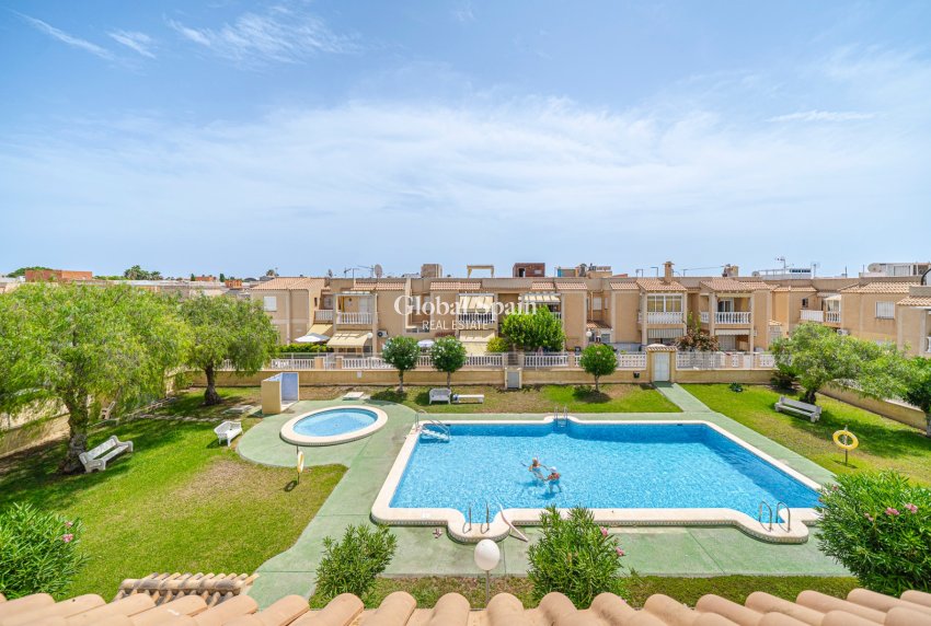 Venta - APARTAMENTO -
TORREVIEJA - Torrevieja