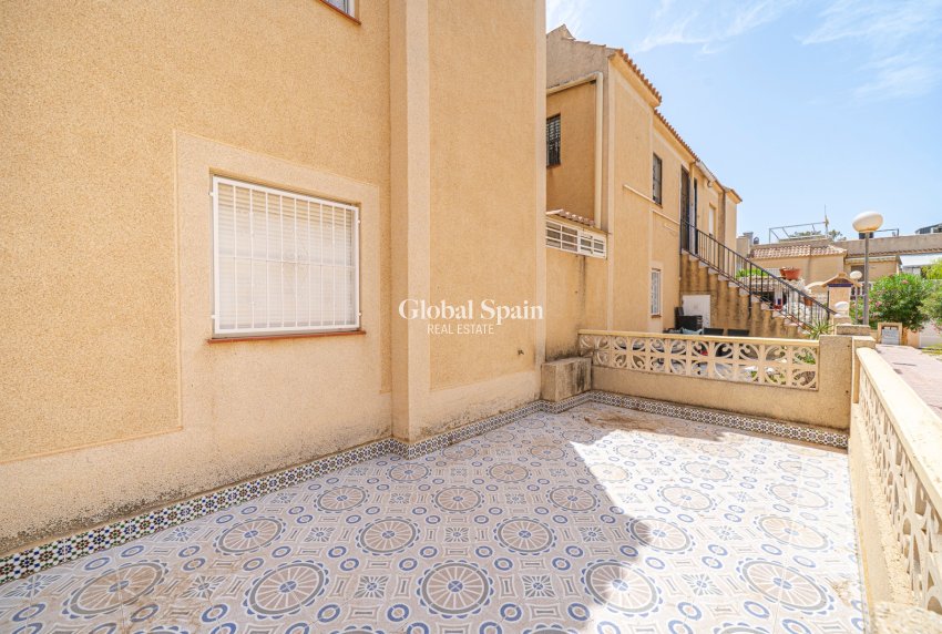 Venta - APARTAMENTO -
TORREVIEJA - Torrevieja