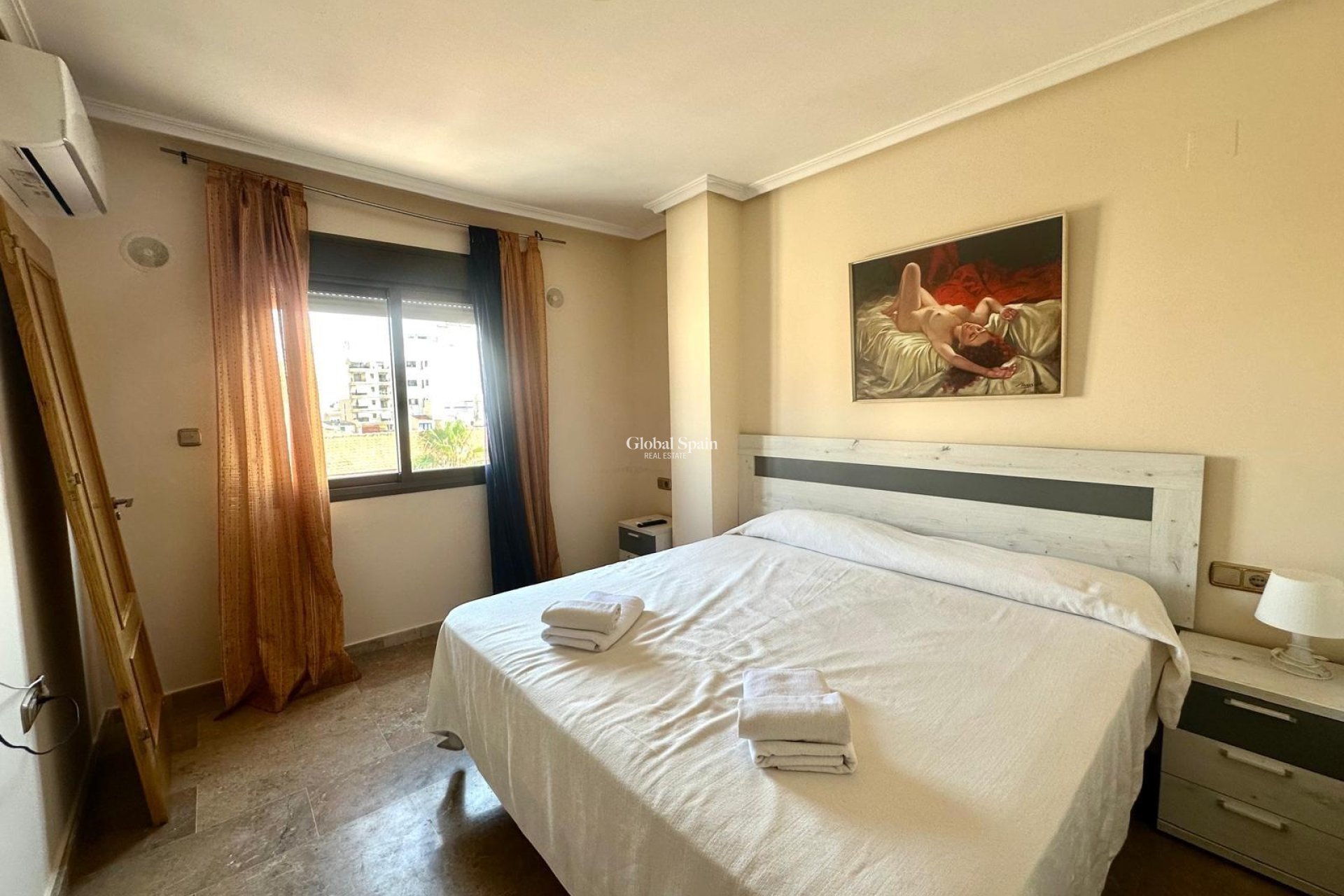 Venta - APARTAMENTO -
TORREVIEJA - Torrevieja