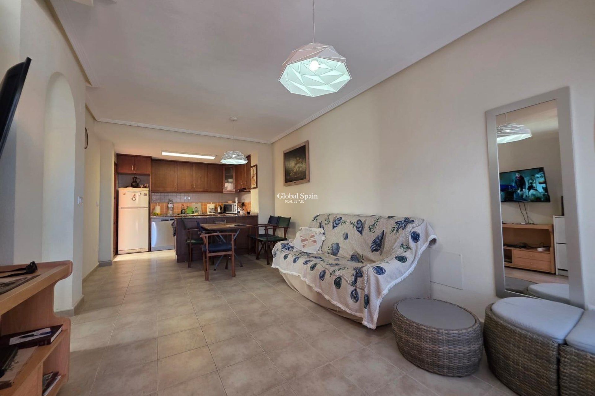 Venta - APARTAMENTO -
TORREVIEJA - Zona Los Frutales