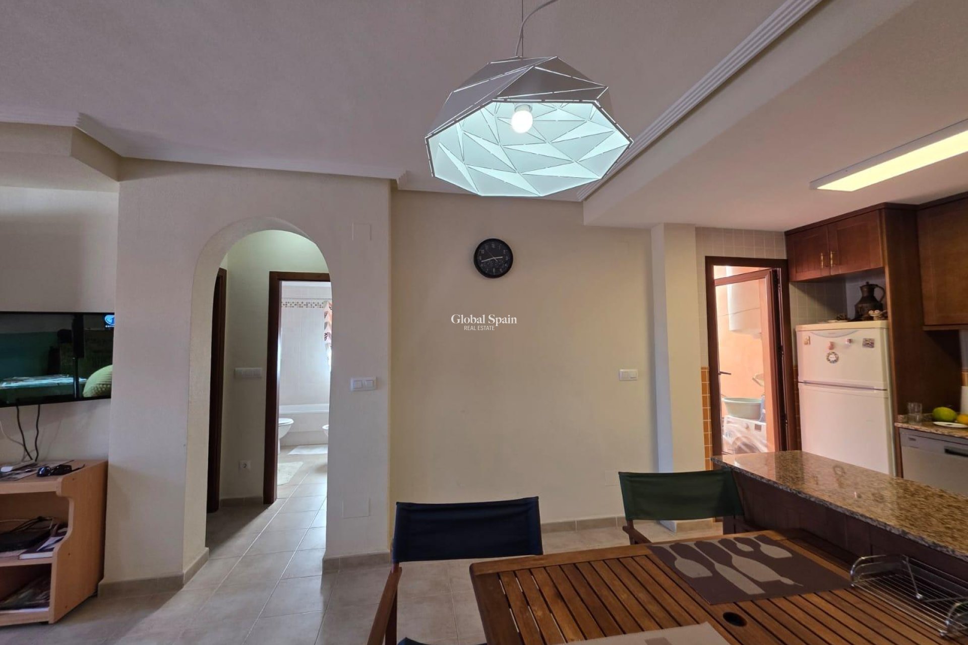 Venta - APARTAMENTO -
TORREVIEJA - Zona Los Frutales