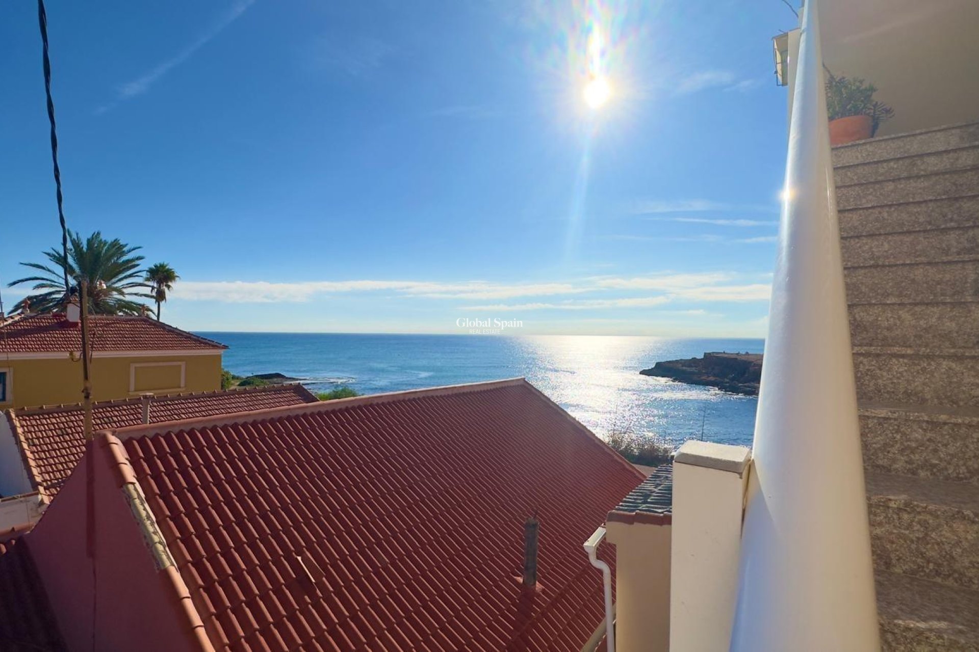 Venta - APARTAMENTO -
TORREVIEJA - Zona Los Frutales