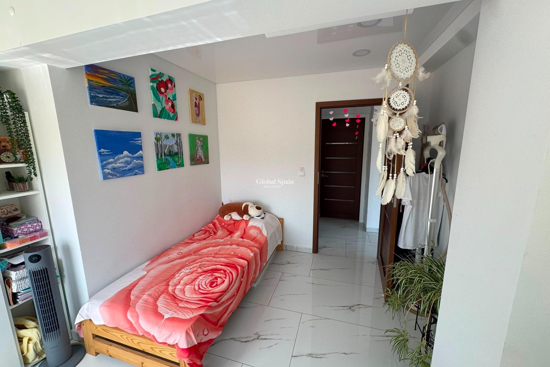 Venta - APARTAMENTO -
TORREVIEJA - Zona Los Frutales