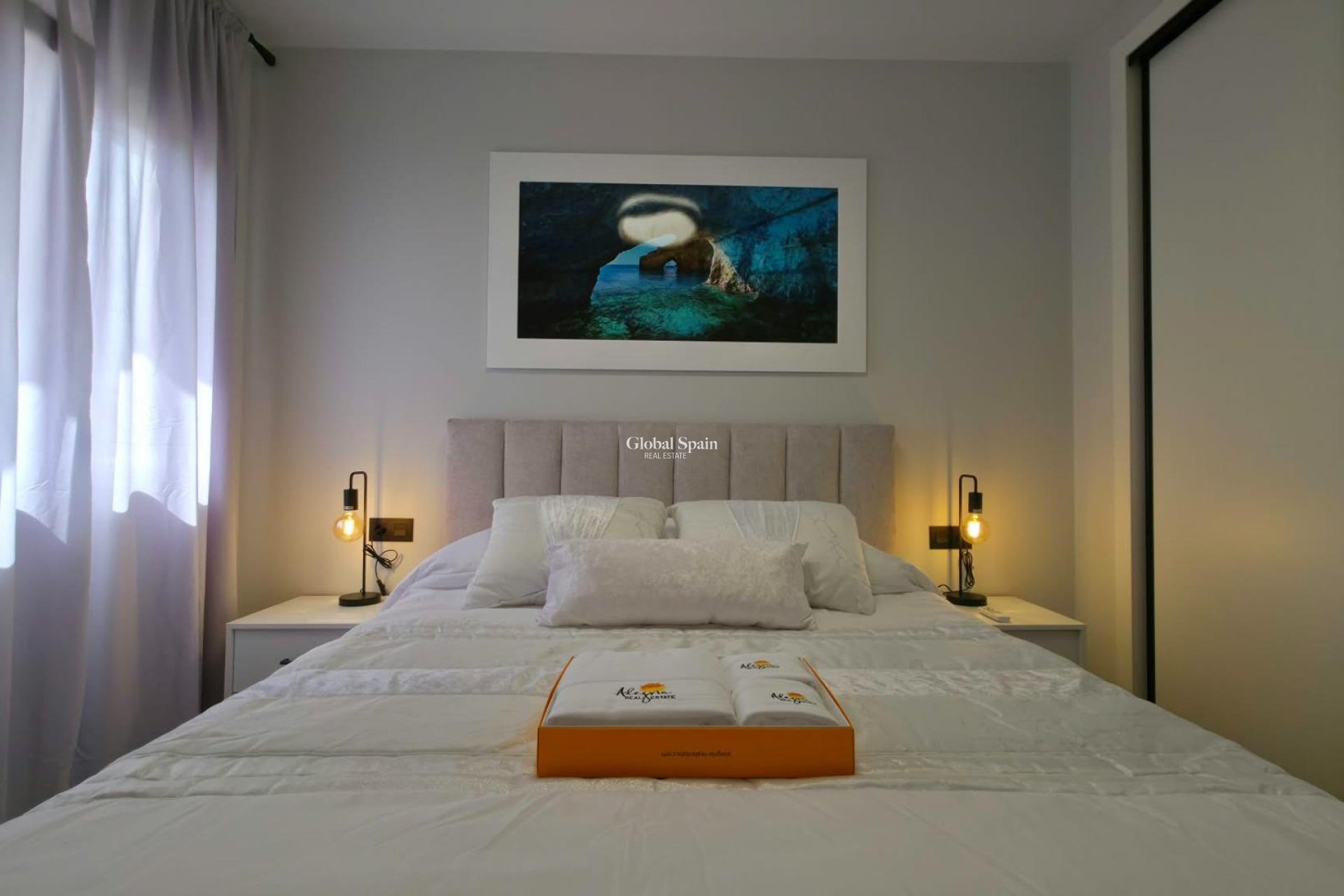 Venta - APARTAMENTO -
TORREVIEJA - Zona Los Frutales