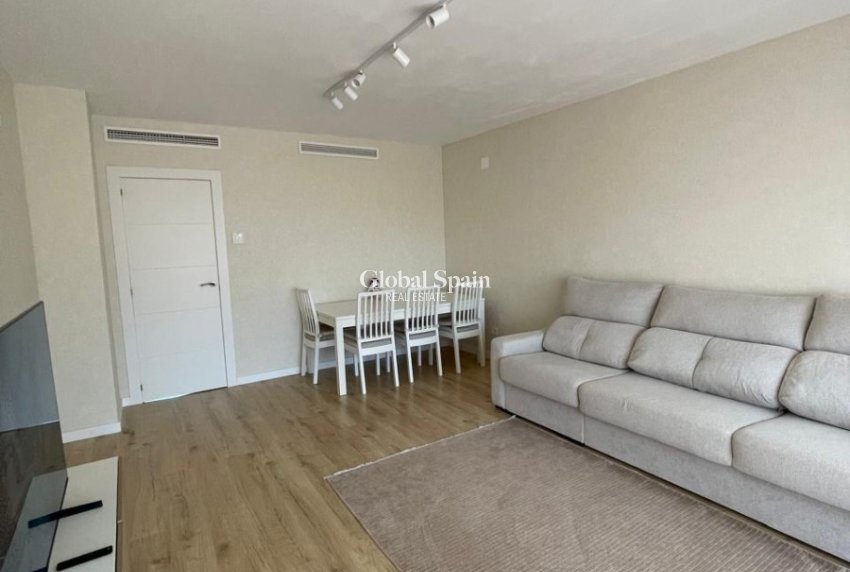 Venta - APARTAMENTO -
VILLAJOYOSA - Cala de Villajoyosa