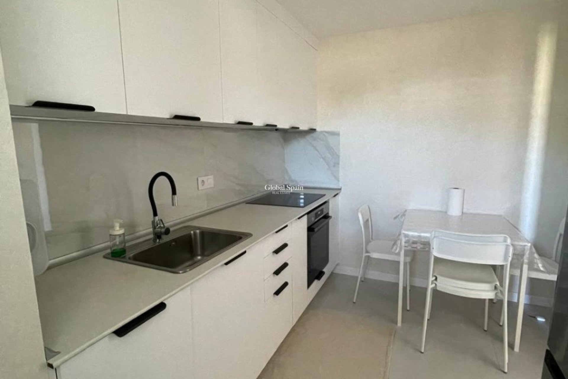 Venta - APARTAMENTO -
VILLAJOYOSA - Cala de Villajoyosa