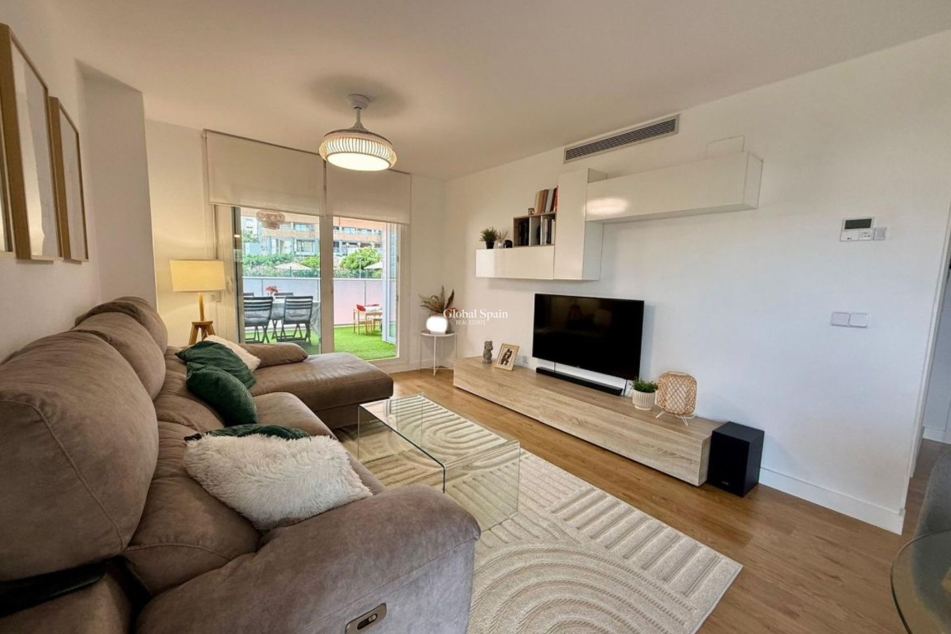 Venta - APARTAMENTO -
VILLAJOYOSA - Costa Blanca